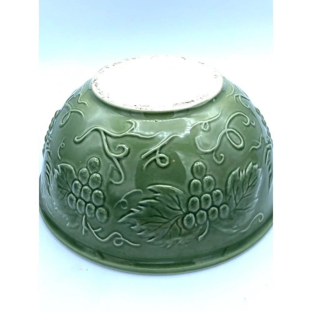 Sur La Table Green Grapes and Vines Serving, Mixing Bowl Embossed Raised